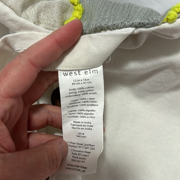 New WOT West Elm decorative pillow and pillow insert 12 x 16 inches never used. - Picture 3 of 3